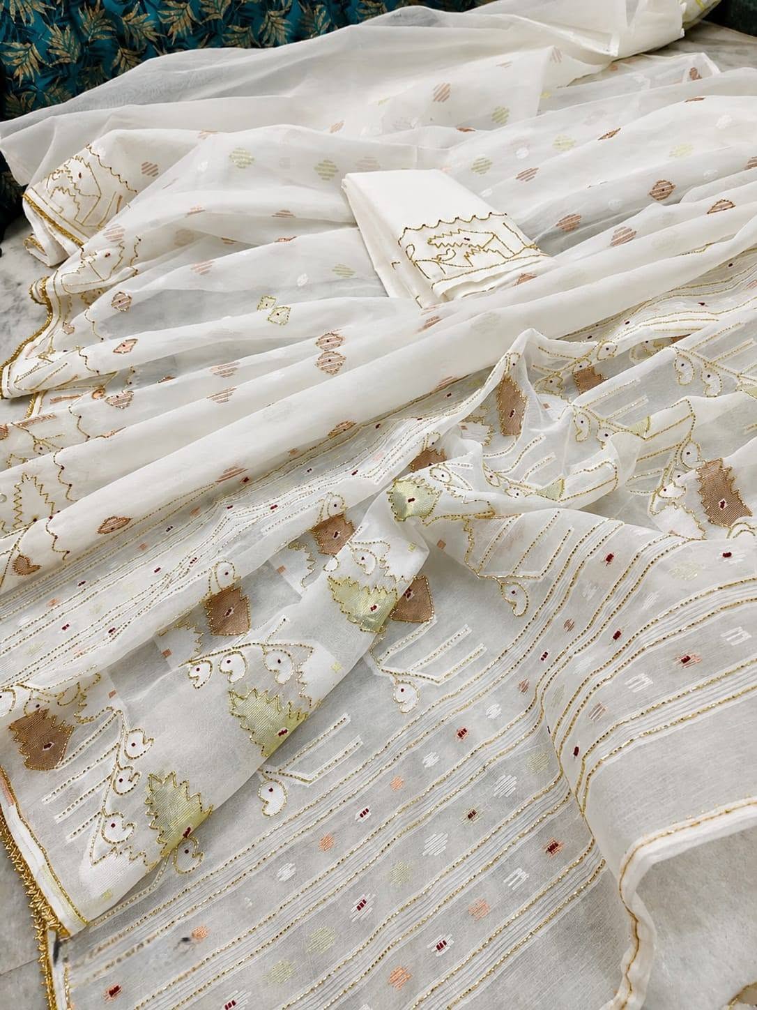 Premium Karchupi Jamdani Saree With Blouse Piece for Wedding and Festive Wear
