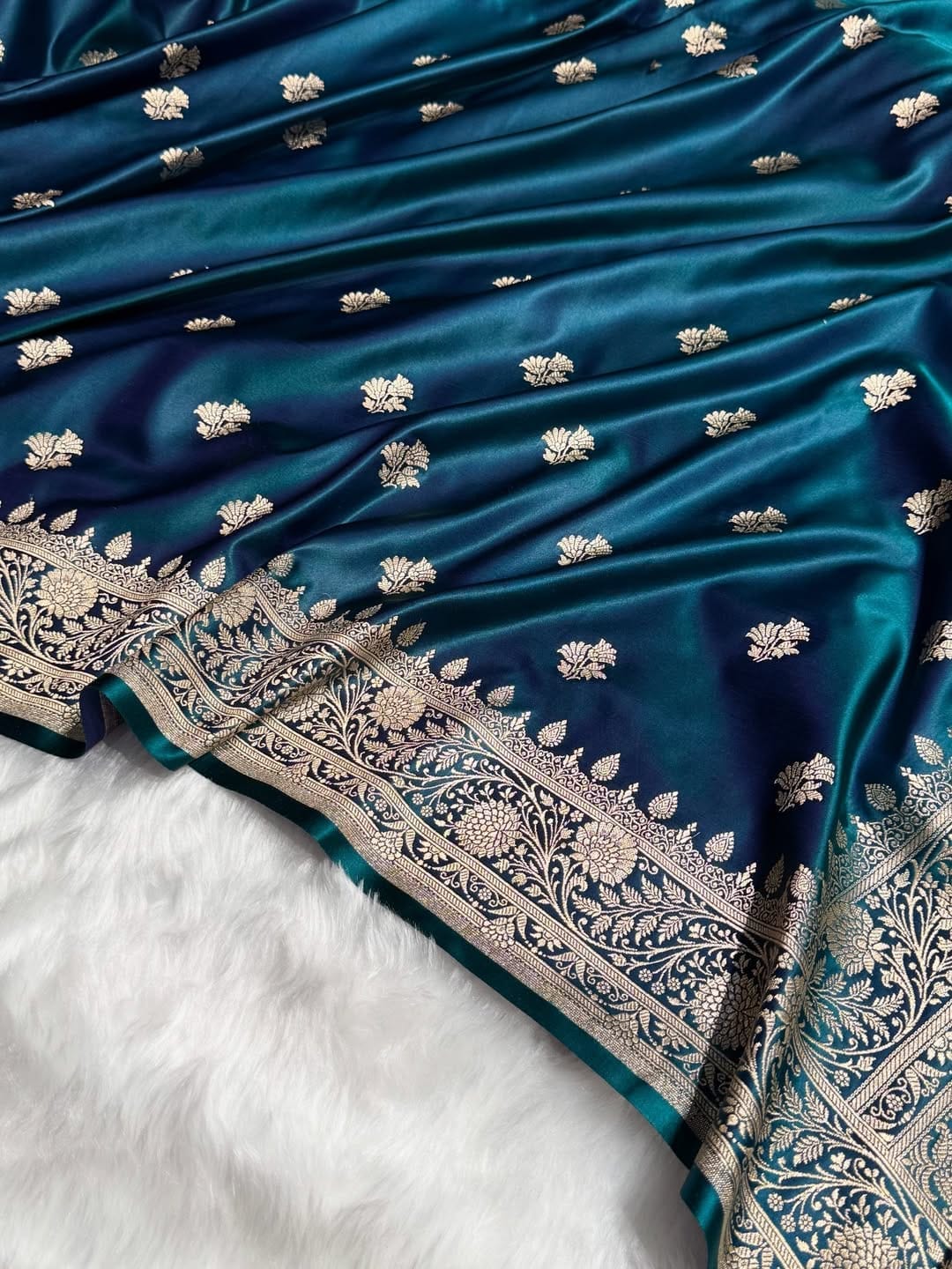 Mushroo Banarashi saree - Royal Blue -Design 11