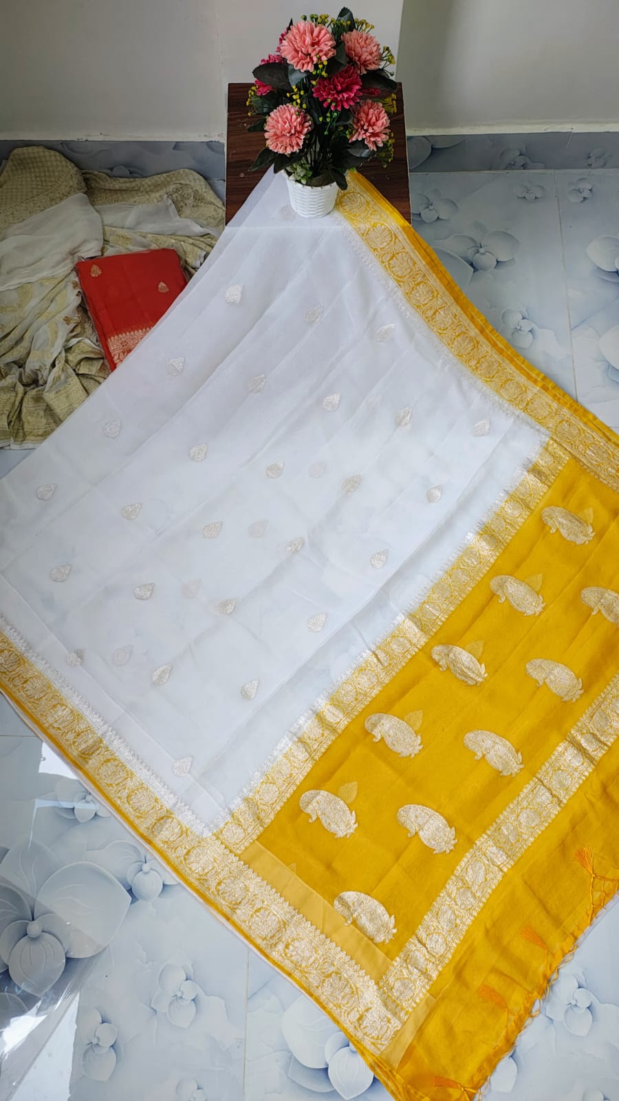 Pure Handloom Chiffon Khaddi Saree – Design 10