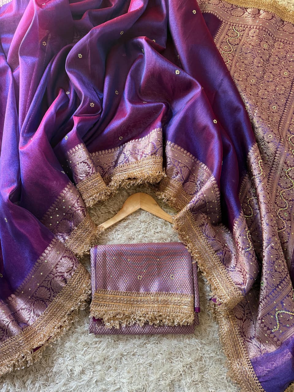 Pure Tissue Maharani Saree with Beautiful Lace Work and Matching Blouse Piece – Tumpi's Collection