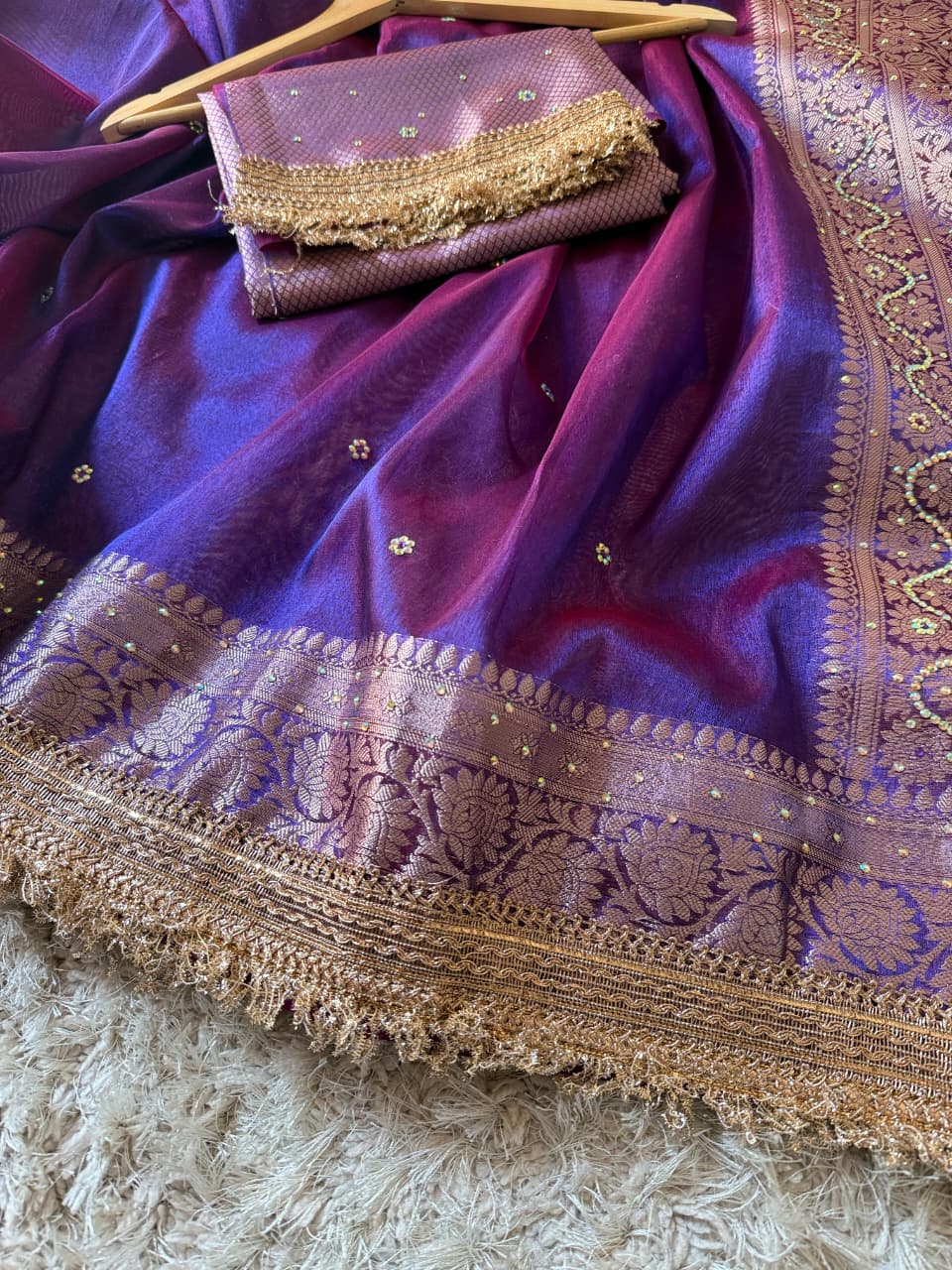 Pure Tissue Maharani Saree with Beautiful Lace Work and Matching Blouse Piece – Tumpi's Collection